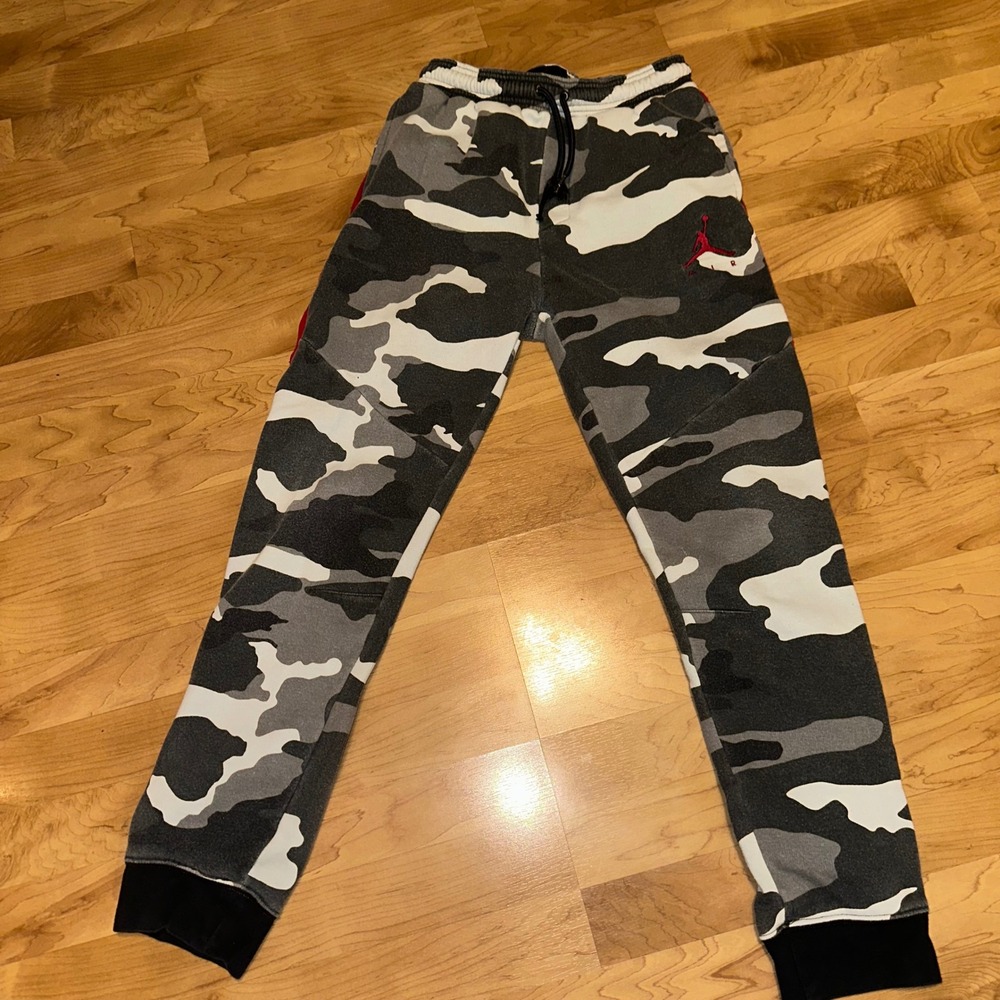 Jordan black white gray Camo Joggers Air Logo Red Stripe Sweatpants Kids Size XL